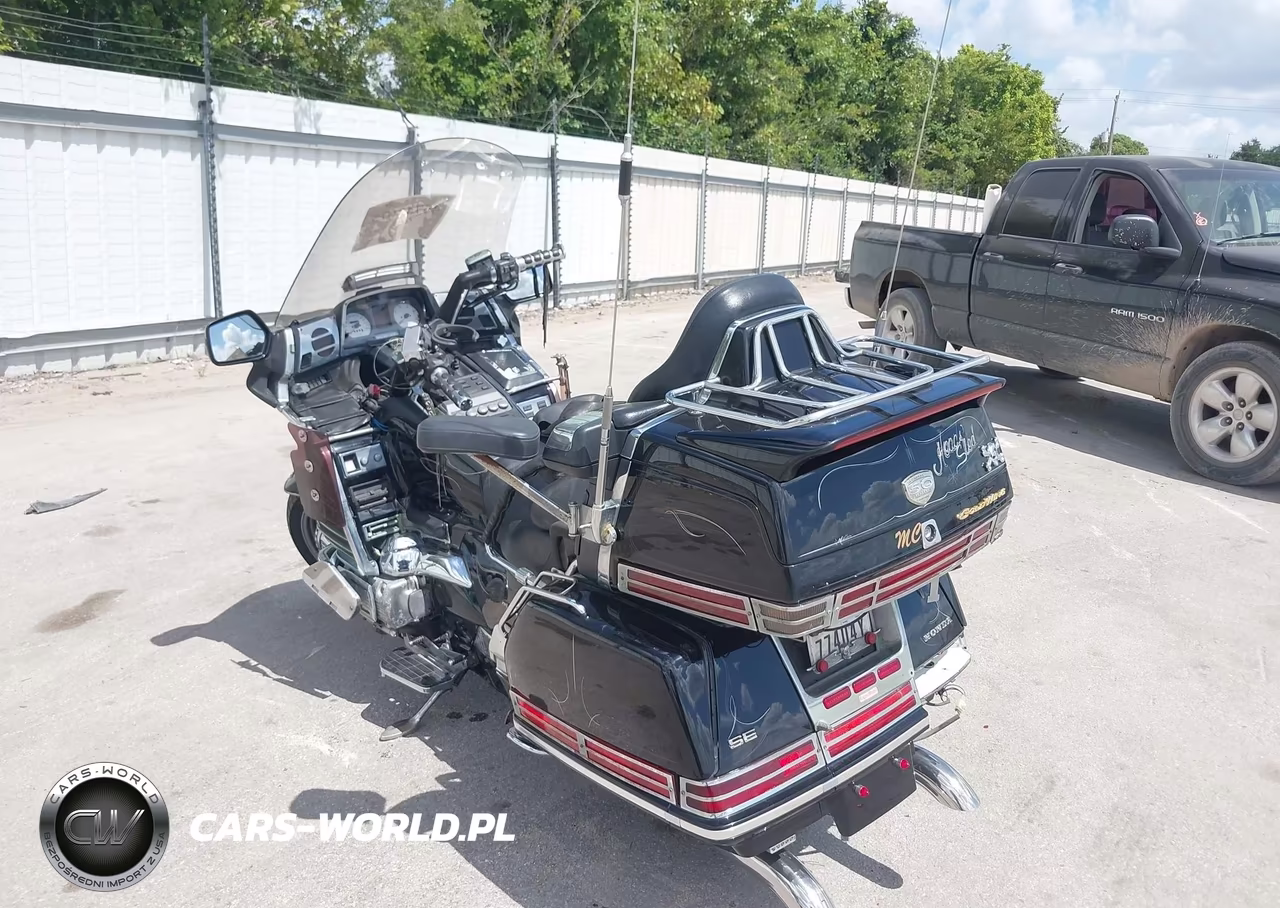 1999 Honda Gl1500 Se12 VIN:1HFSC2239XA103835 - 3