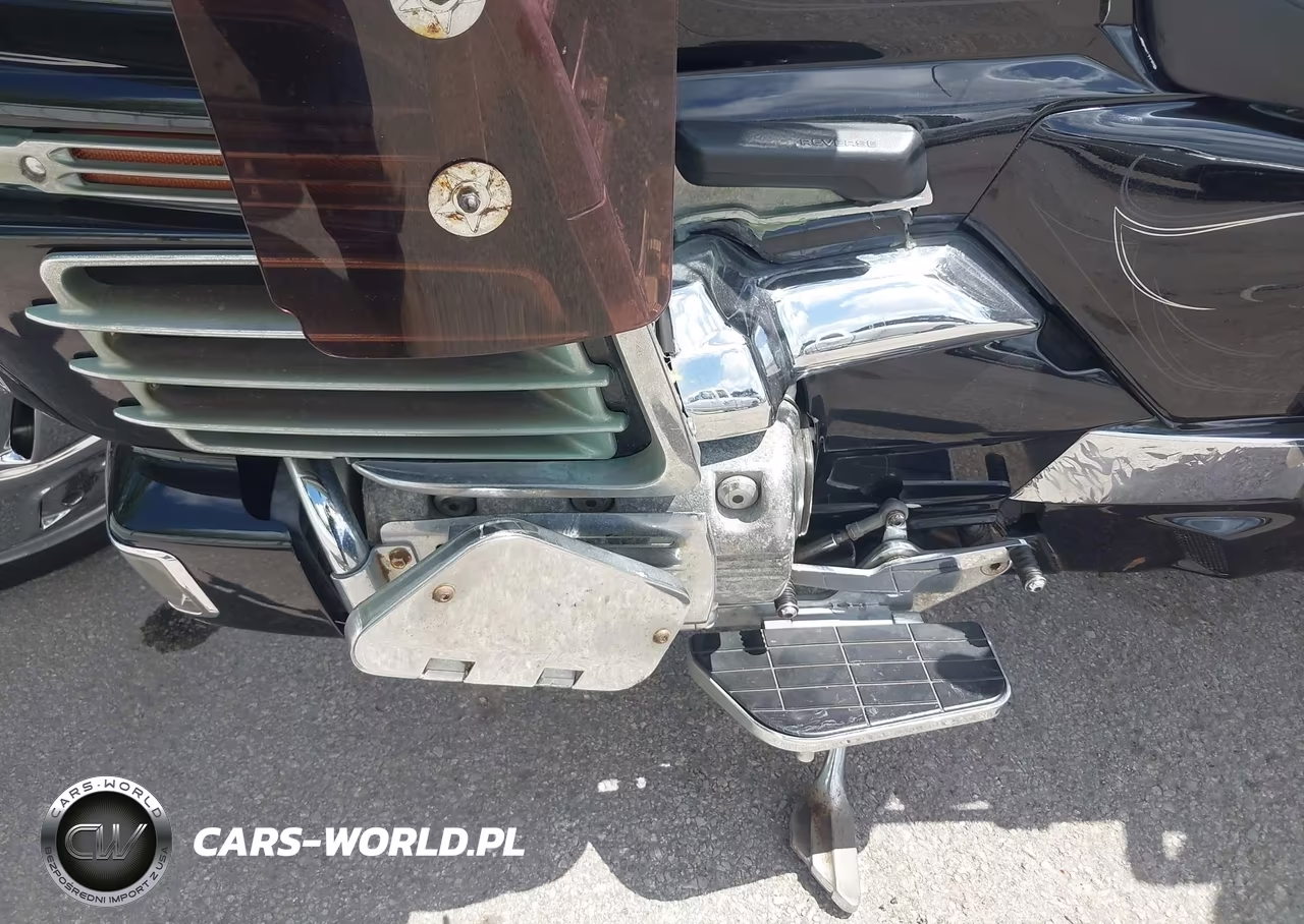 1999 Honda Gl1500 Se12 VIN:1HFSC2239XA103835 - 9
