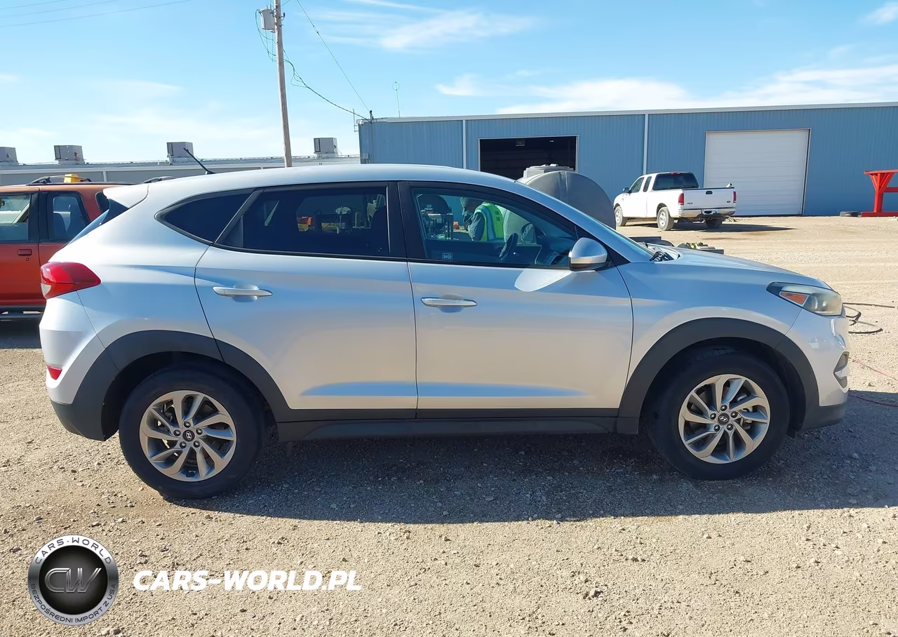 2018 Hyundai Tucson Se VIN:KM8J2CA49JU655748 - 16