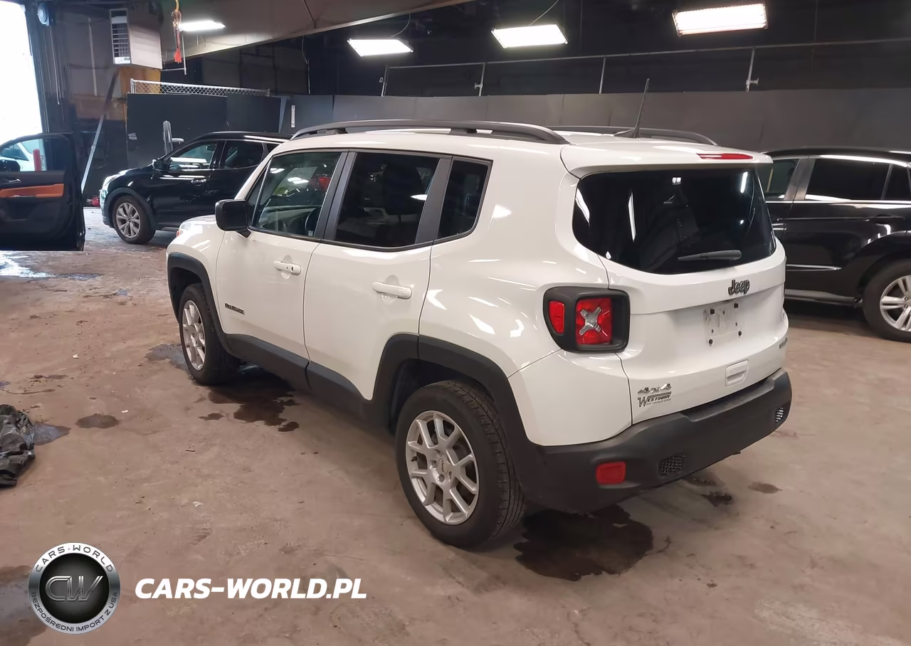 2022 Jeep Renegade Latitude 4X4 VIN:ZACNJDB13NPN72372 - 3