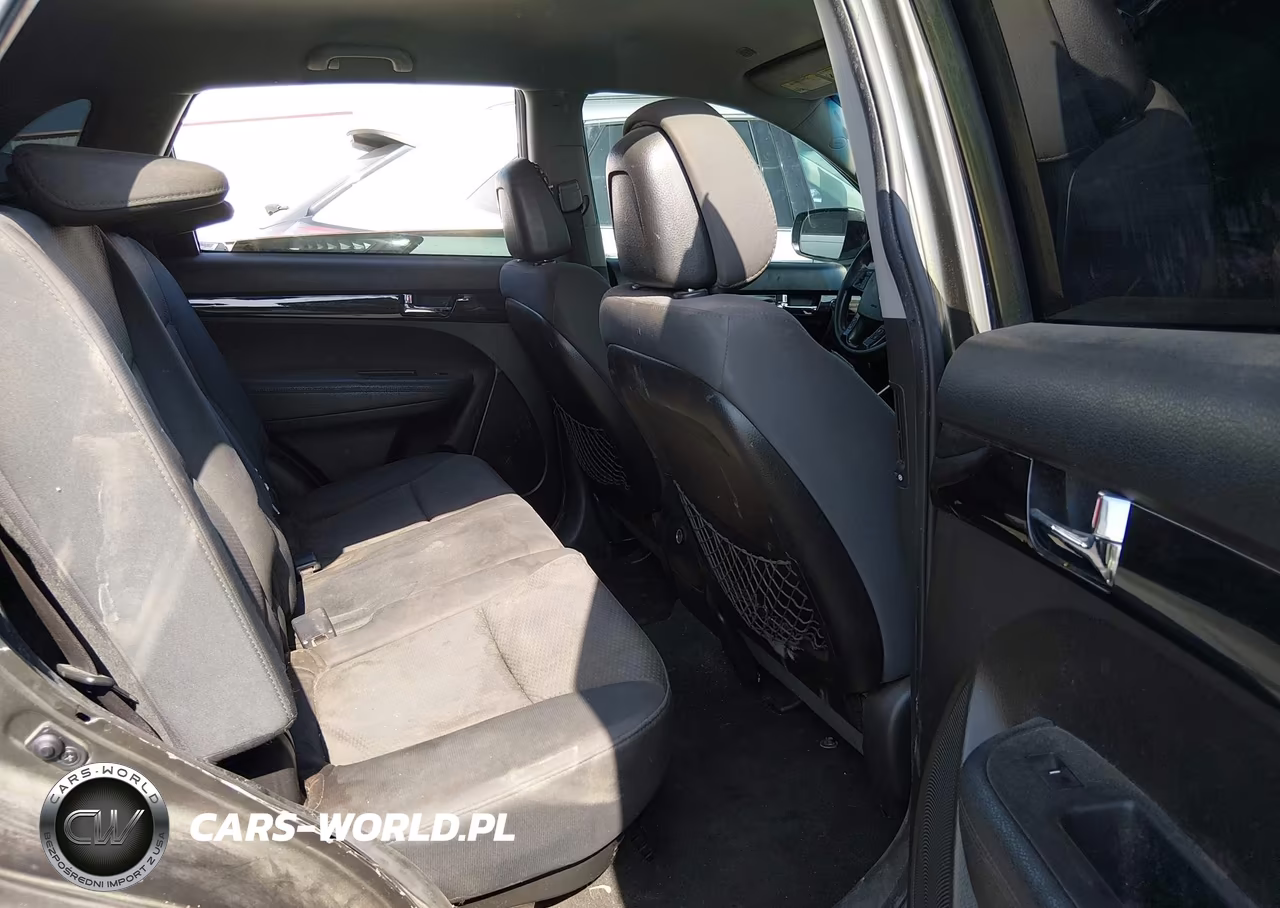 2013 Kia Sorento Lx V6 VIN:5XYKT4A25DG320566 - 8