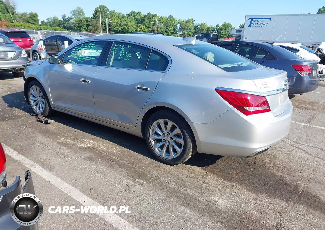 2015 Buick Lacrosse VIN:1G4GA5G36FF305092 - 3