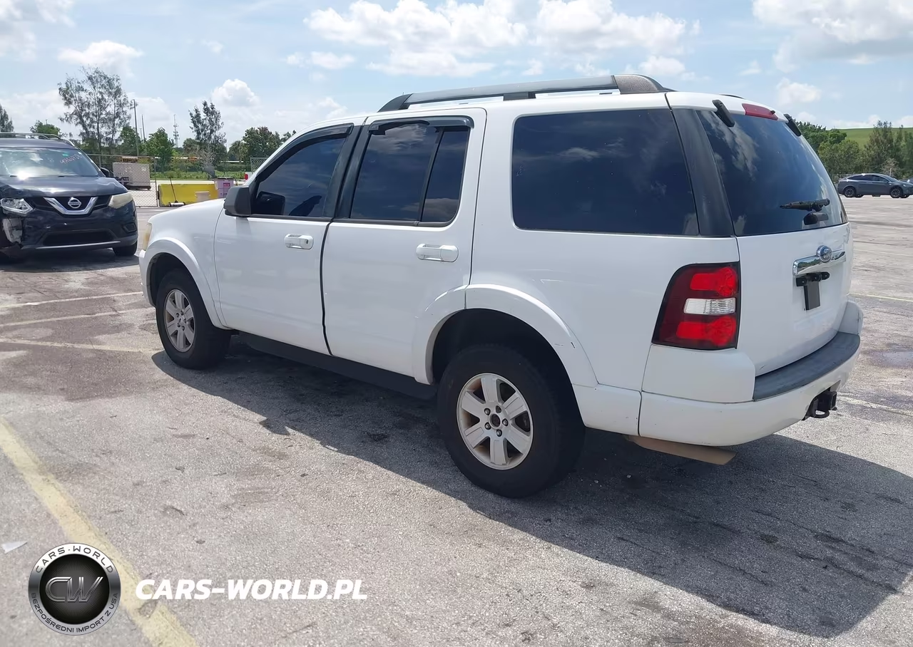 2010 Ford Explorer Xlt VIN:1FMEU6DEXAUA08616 - 3
