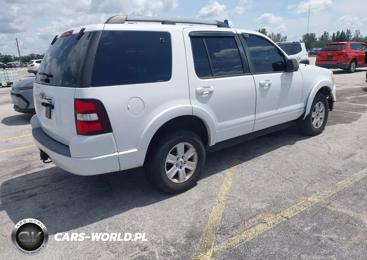 2010 Ford Explorer Xlt VIN:1FMEU6DEXAUA08616 - 4