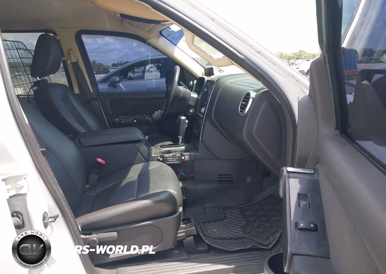 2010 Ford Explorer Xlt VIN:1FMEU6DEXAUA08616 - 5