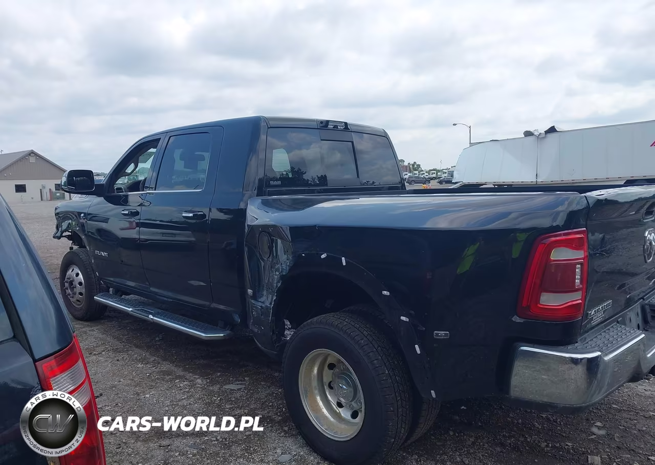 2022 Ram 3500 Laramie 4X4 6'4 Box VIN:3C63RRML5NG265390 - 14
