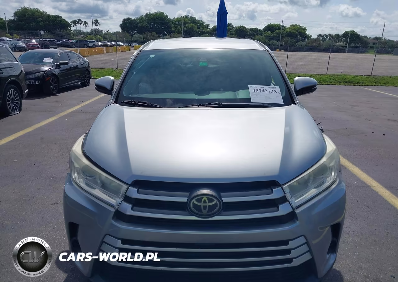 2017 Toyota Highlander Le VIN:5TDZARFH8HS026537 - 13