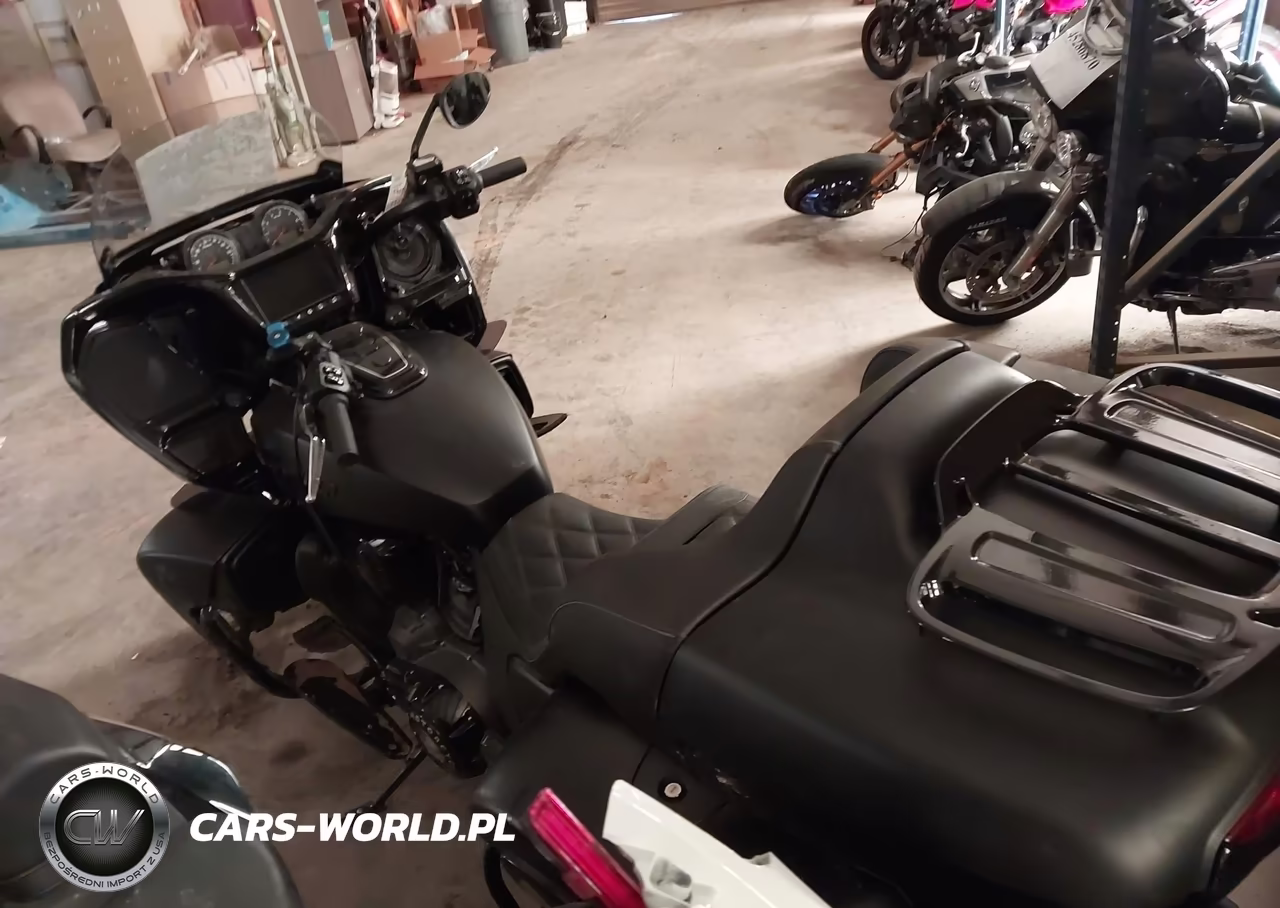 2025 Indian Motorcycle Co. Pursuit Dark Horse VIN:56KLDDSS3S3440202 - 3