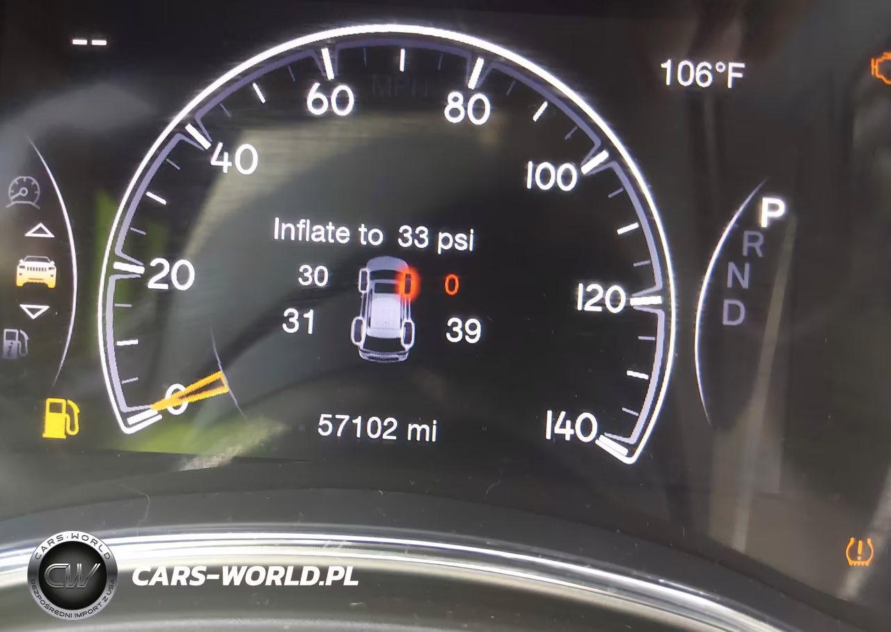 2018 Jeep Grand Cherokee Laredo 4X2 VIN:1C4RJEAG3JC444177 - 15