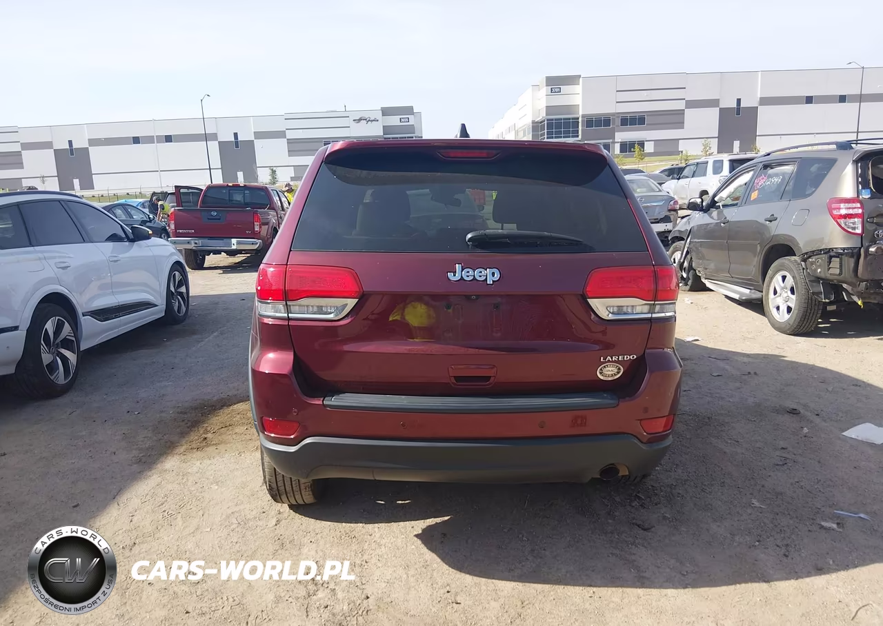 2018 Jeep Grand Cherokee Laredo 4X2 VIN:1C4RJEAG3JC444177 - 16