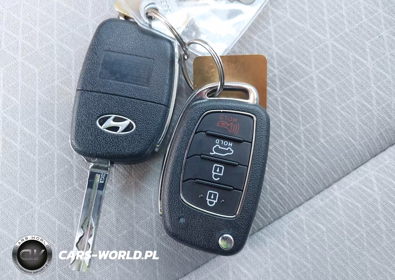 2018 Hyundai Tucson Se VIN:KM8J2CA40JU655783 - 11