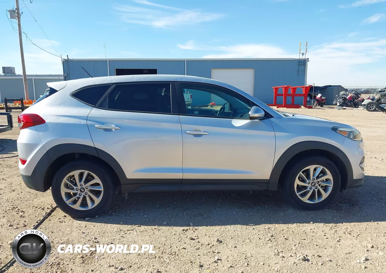 2018 Hyundai Tucson Se VIN:KM8J2CA40JU655783 - 18
