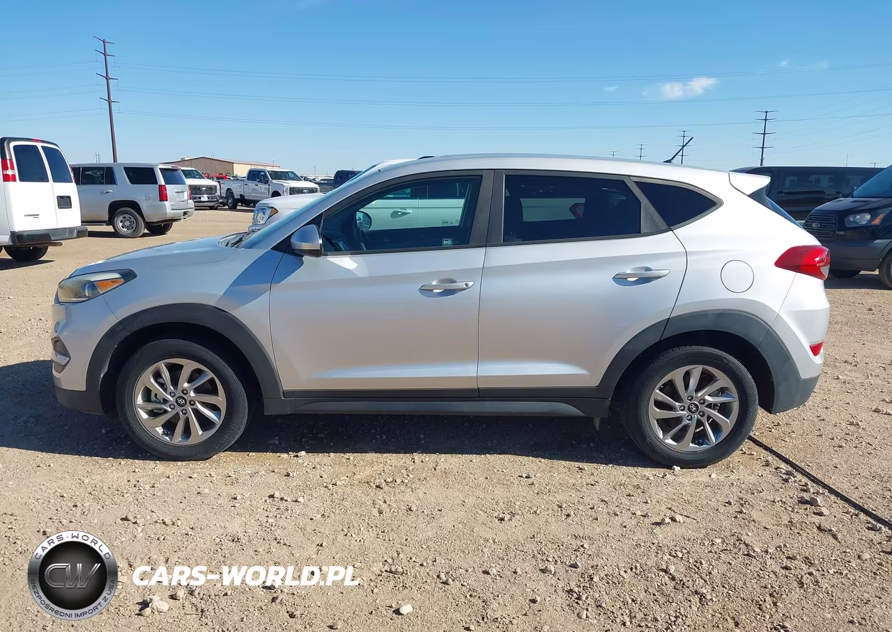 2018 Hyundai Tucson Se VIN:KM8J2CA40JU655783 - 19