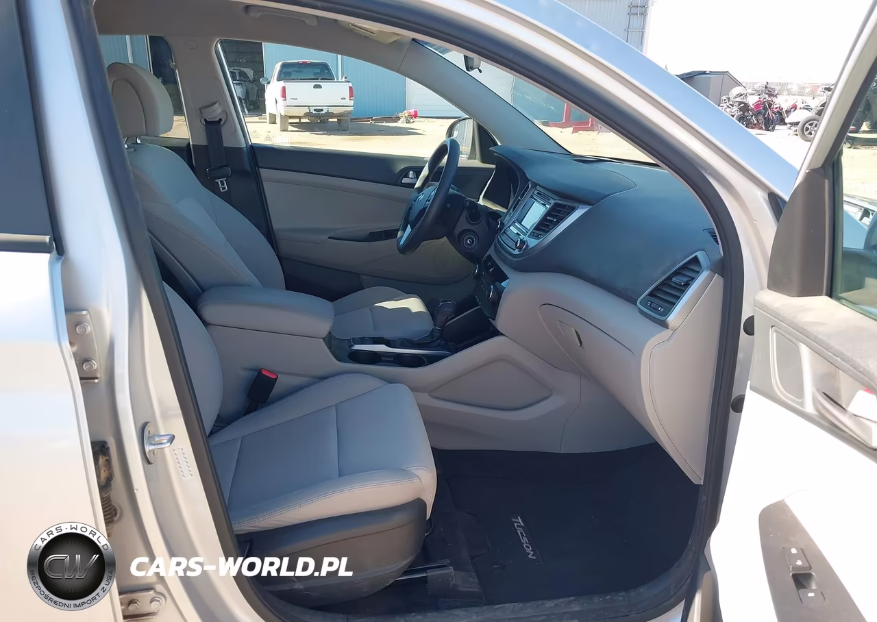 2018 Hyundai Tucson Se VIN:KM8J2CA40JU655783 - 5
