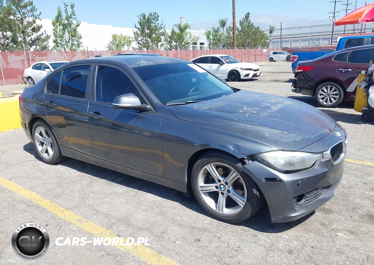 2013 BMW 328I – zdjęcie 1 z 17