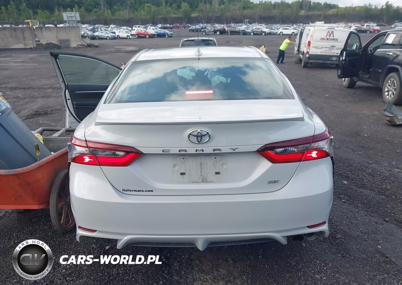 2022 Toyota Camry Se VIN:4T1G11AK4NU068914 - 16