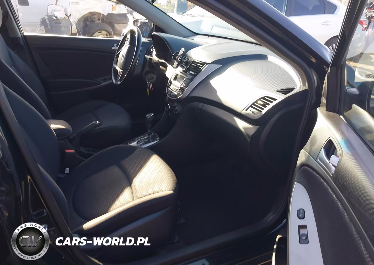2015 Hyundai Accent Sport VIN:KMHCU5AE3FU200022 - 5