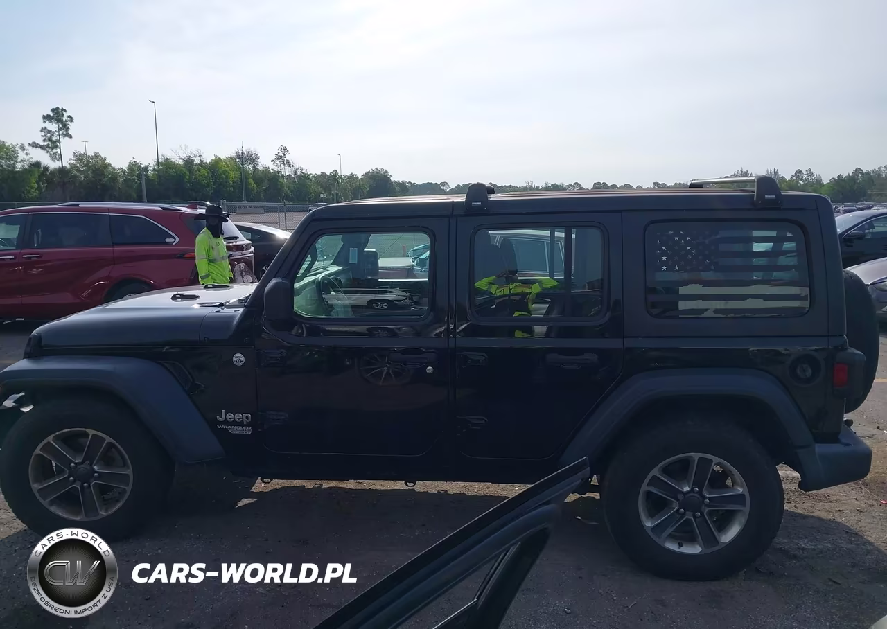 2020 Jeep Wrangler Unlimited Sport 4X4 VIN:1C4HJXDN2LW345773 - 14