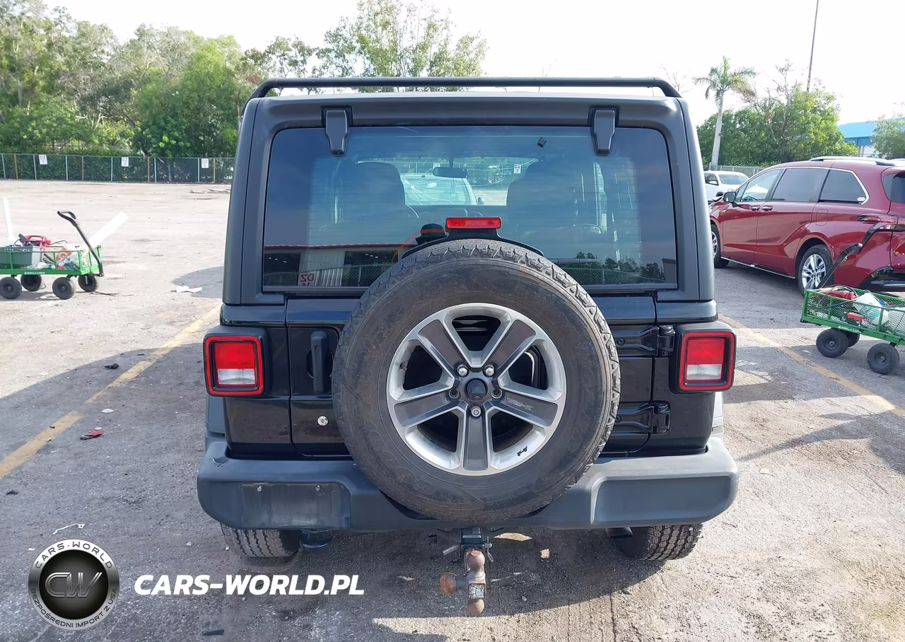 2020 Jeep Wrangler Unlimited Sport 4X4 VIN:1C4HJXDN2LW345773 - 16