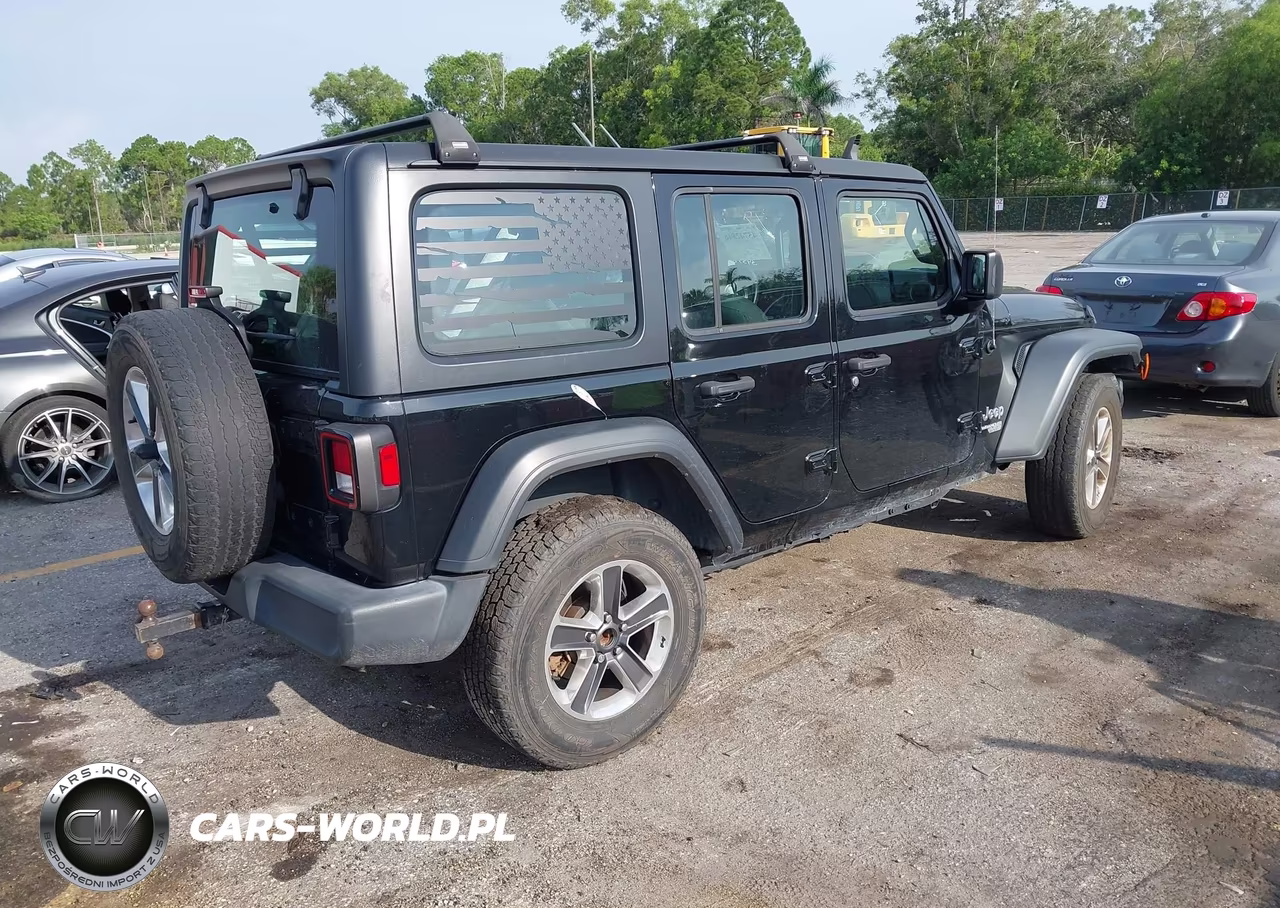 2020 Jeep Wrangler Unlimited Sport 4X4 VIN:1C4HJXDN2LW345773 - 4