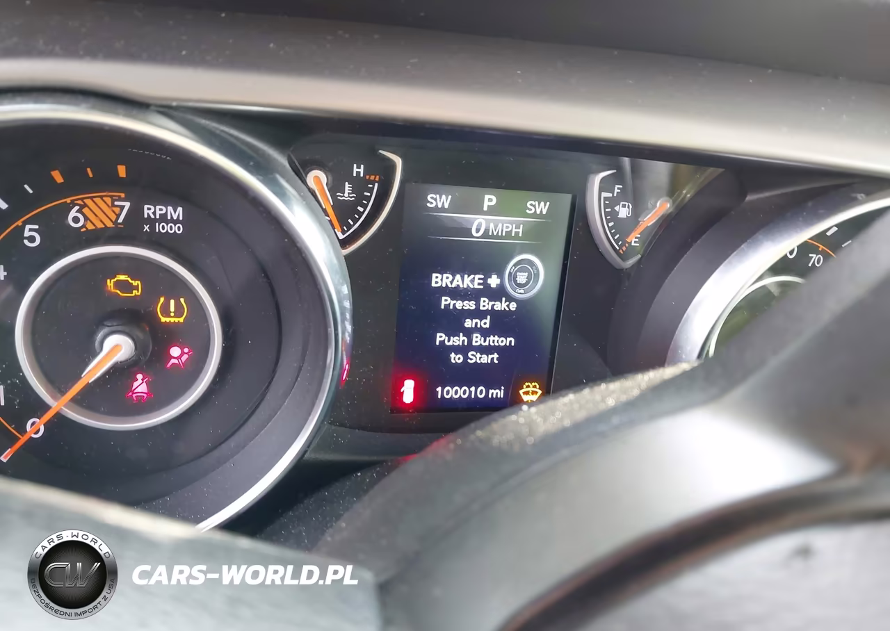 2020 Jeep Wrangler Unlimited Sport 4X4 VIN:1C4HJXDN2LW345773 - 7