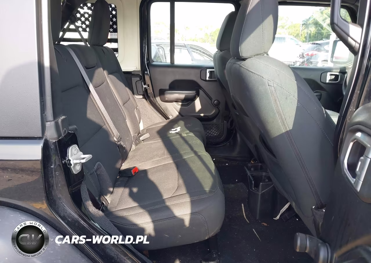 2020 Jeep Wrangler Unlimited Sport 4X4 VIN:1C4HJXDN2LW345773 - 8