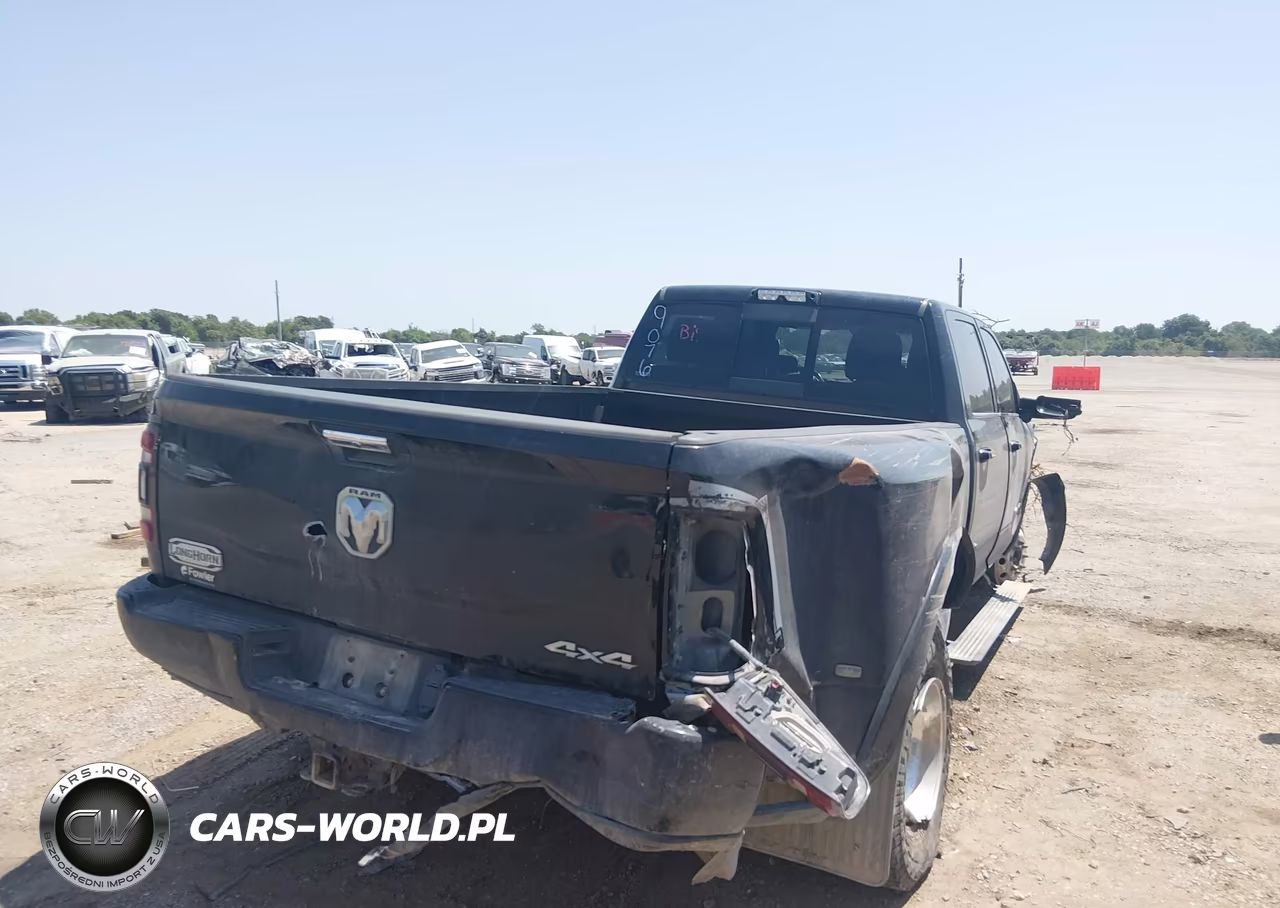 2021 Ram 3500 VIN:3C63RRKL3MG529076 - 4