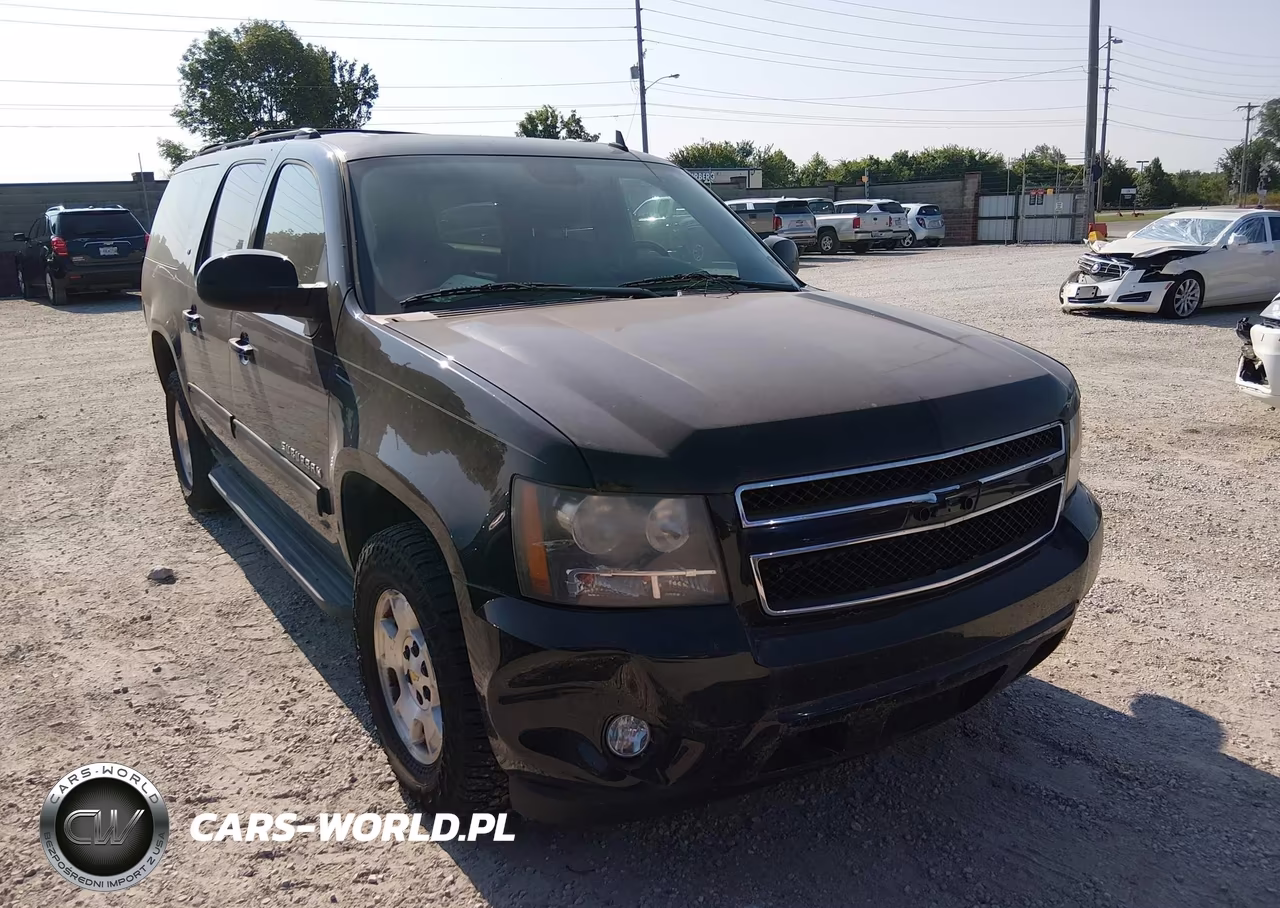2011 Chevrolet Suburban Lt – zdjęcie 1 z 14