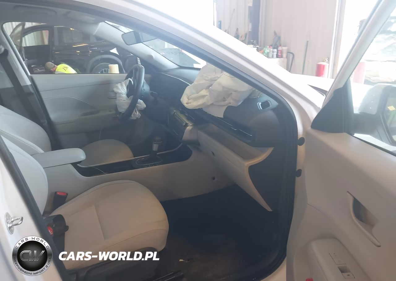 2025 Hyundai Kona Sel VIN:KM8HBCAB5SU227061 - 5