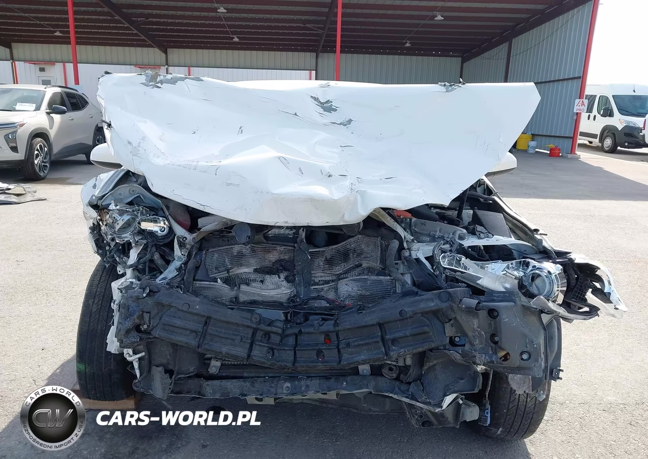 2016 Toyota Camry Hybrid Le VIN:4T1BD1FK7GU196495 - 6