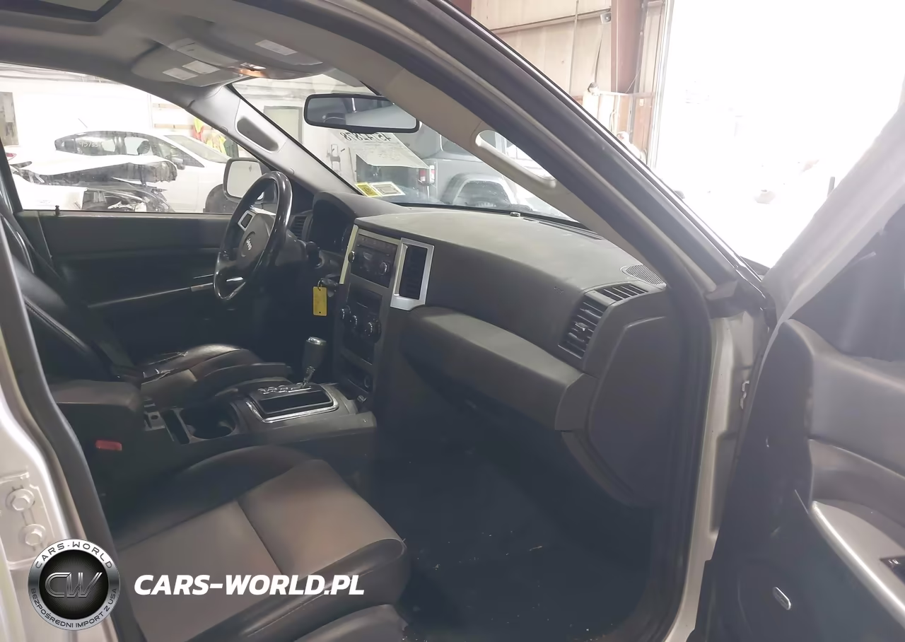 2008 Jeep Grand Cherokee Laredo VIN:1J8GR48K08C226155 - 5