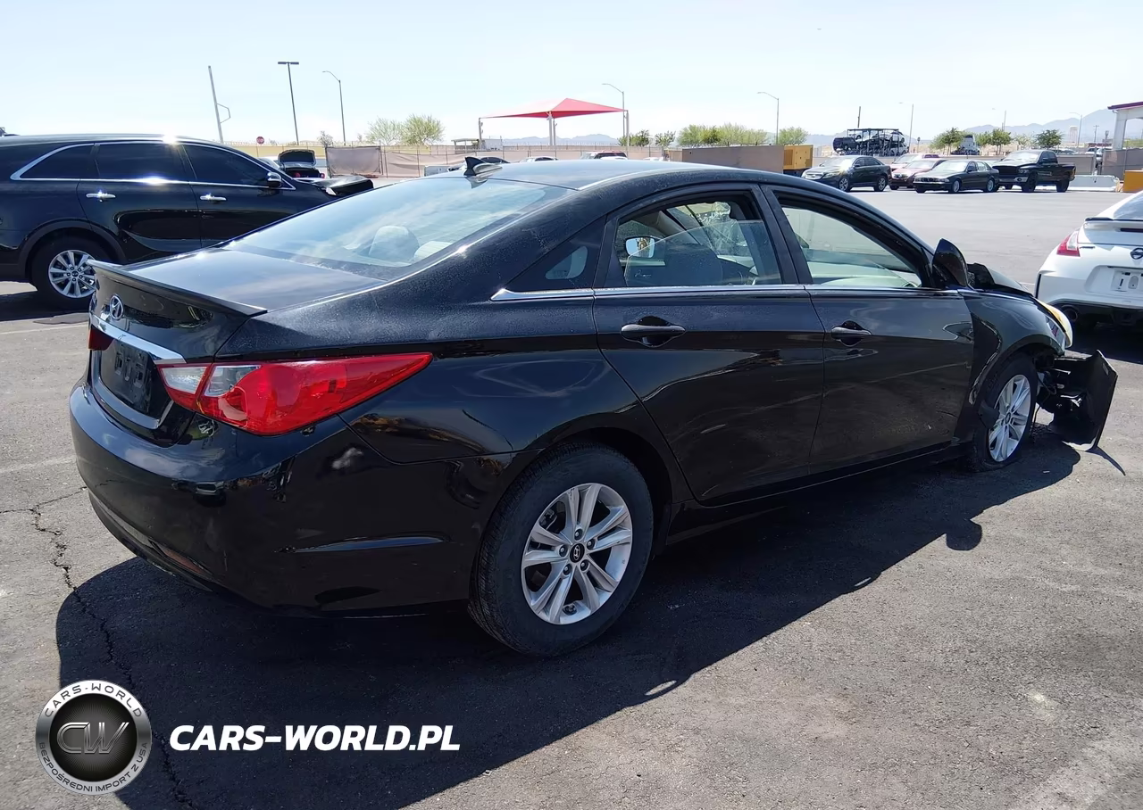 2013 Hyundai Sonata Gls VIN:5NPEB4AC5DH746968 - 4