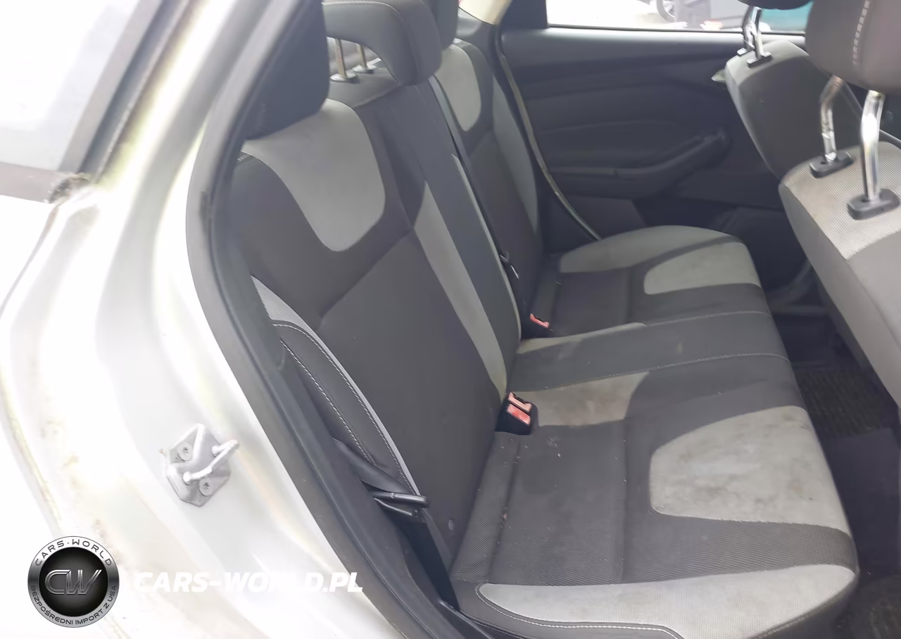 2012 Ford Focus Se VIN:1FAHP3F29CL193721 - 8
