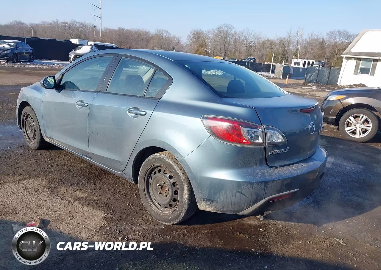 2011 Mazda Mazda3 I Sport VIN:JM1BL1UG0B1428905 - 3