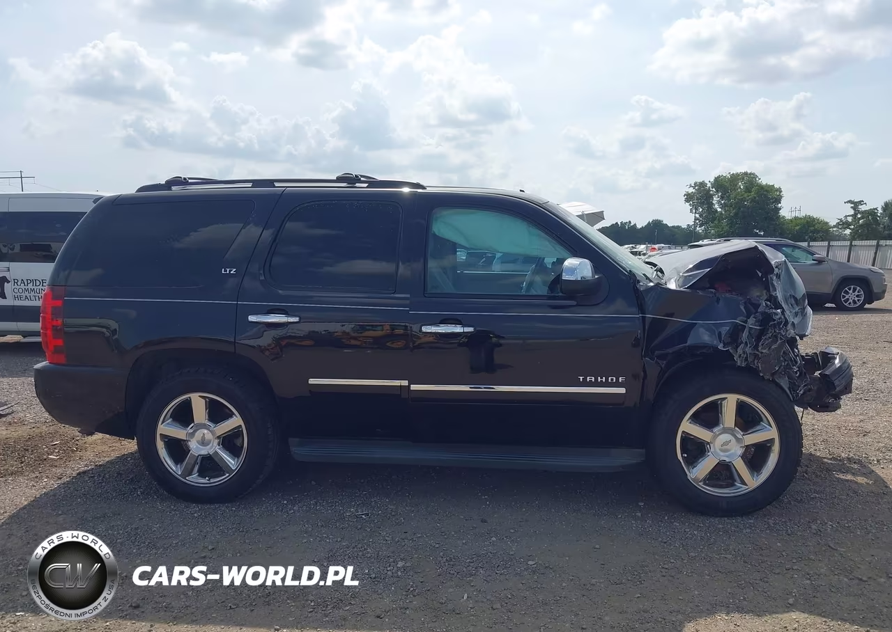 2013 Chevrolet Tahoe Ltz VIN:1GNSCCE00DR322267 - 13