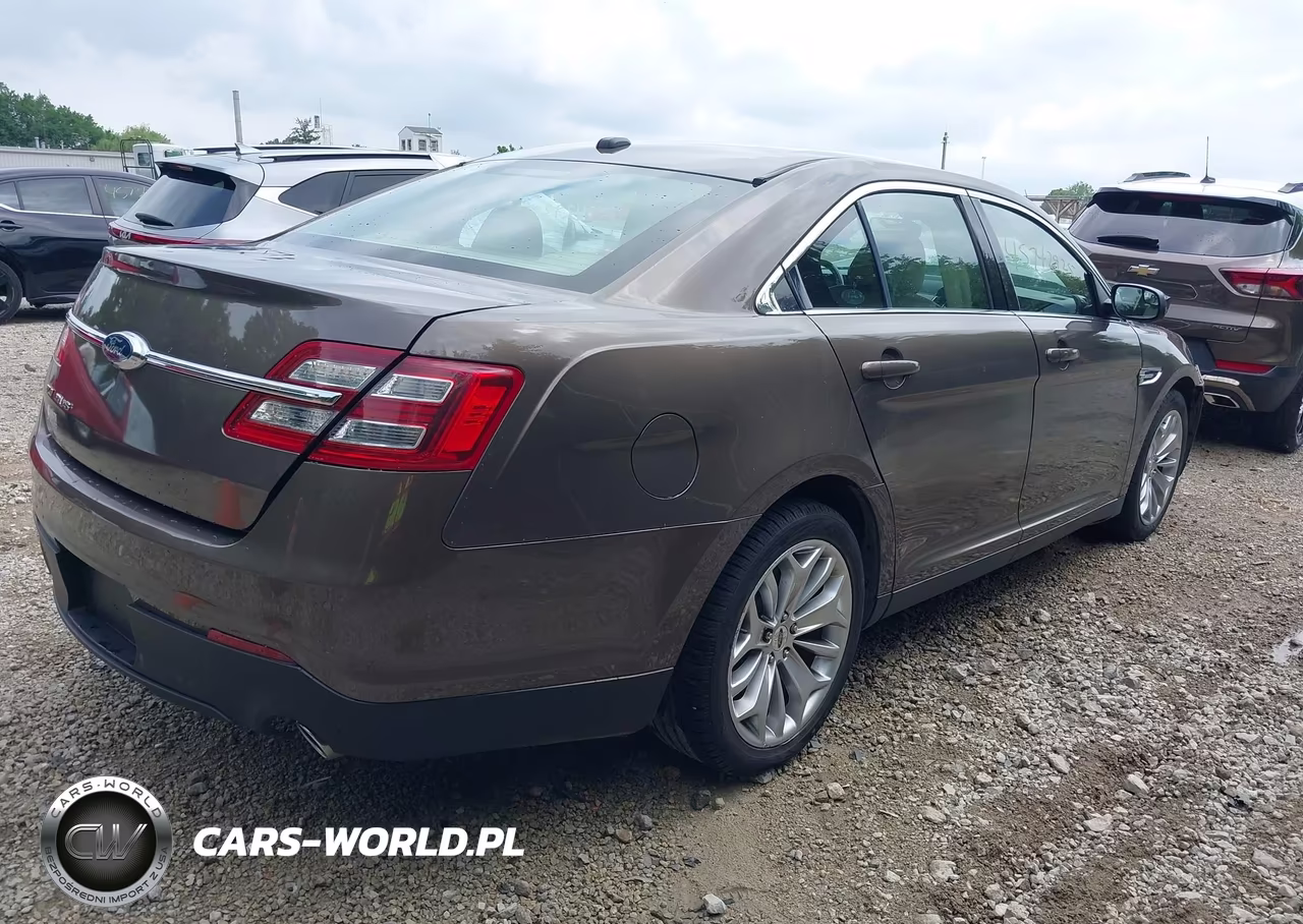 2015 Ford Taurus Limited VIN:1FAHP2F88FG165615 - 4
