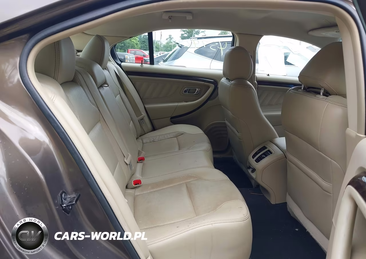 2015 Ford Taurus Limited VIN:1FAHP2F88FG165615 - 8