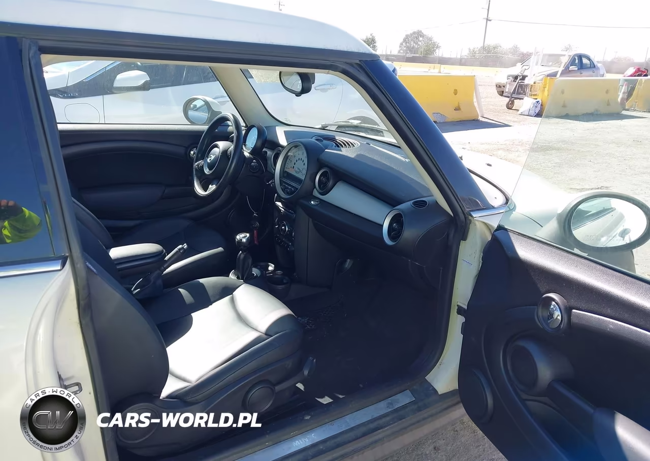 2014 Mini Clubman Cooper VIN:WMWZF3C59ET571410 - 5