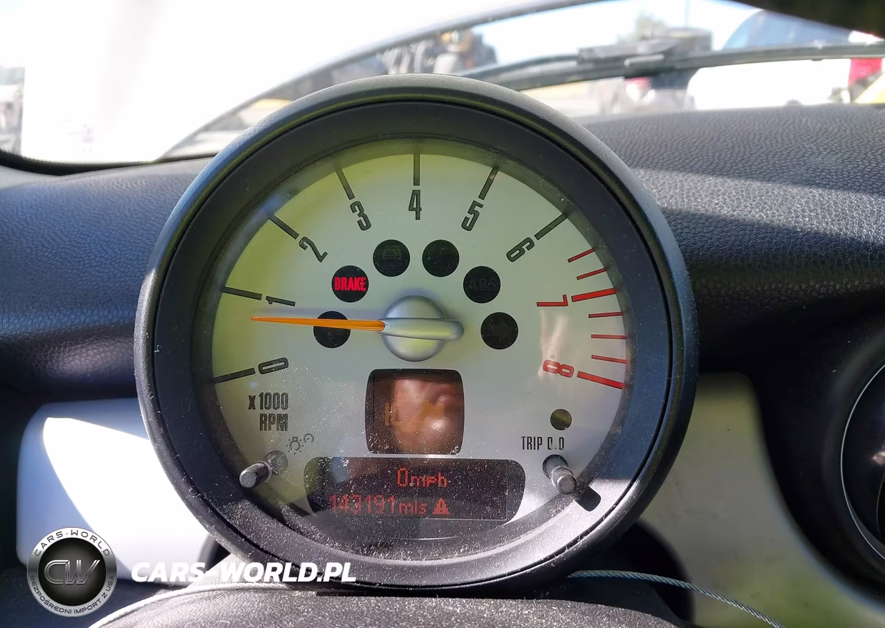 2014 Mini Clubman Cooper VIN:WMWZF3C59ET571410 - 7