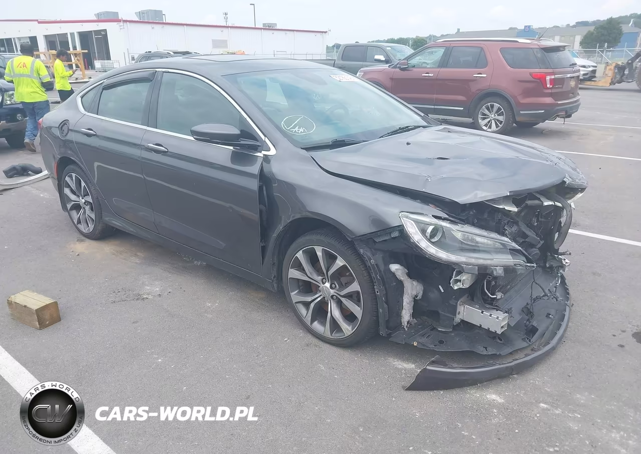 2015 Chrysler 200 C – zdjęcie 1 z 16