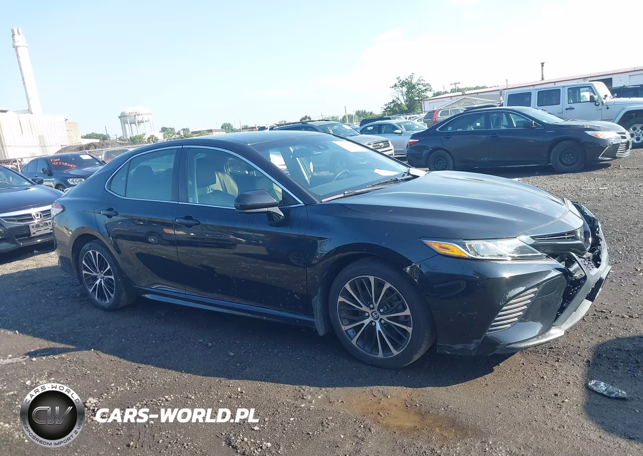 2018 Toyota Camry Se VIN:JTNB11HK0J3071244 - 13