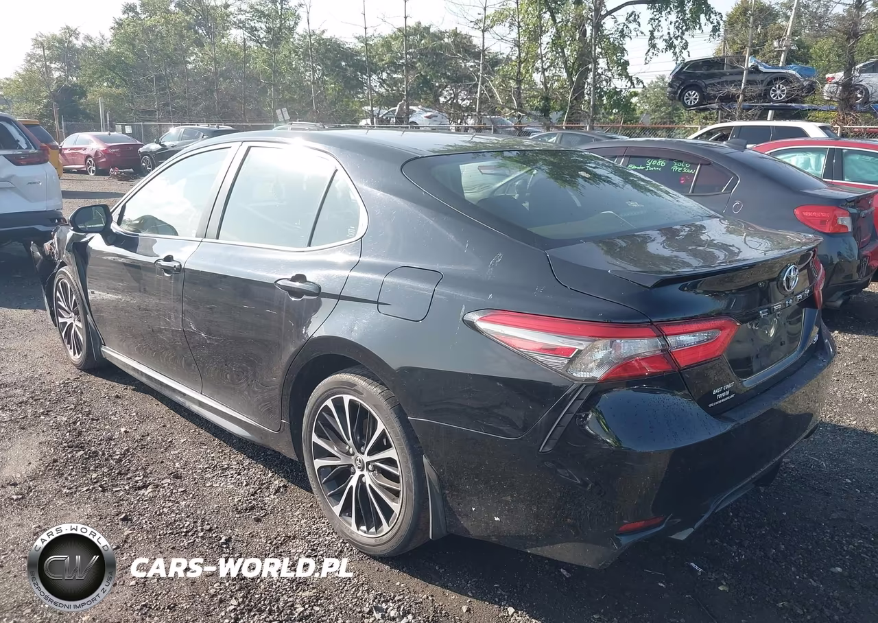 2018 Toyota Camry Se VIN:JTNB11HK0J3071244 - 3