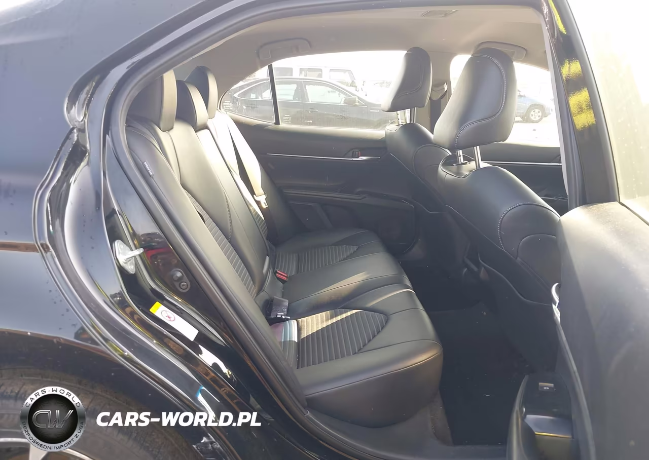 2018 Toyota Camry Se VIN:JTNB11HK0J3071244 - 8