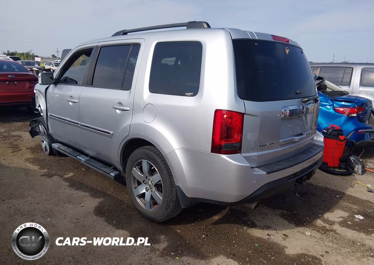2013 Honda Pilot Touring VIN:5FNYF4H98DB070607 - 3