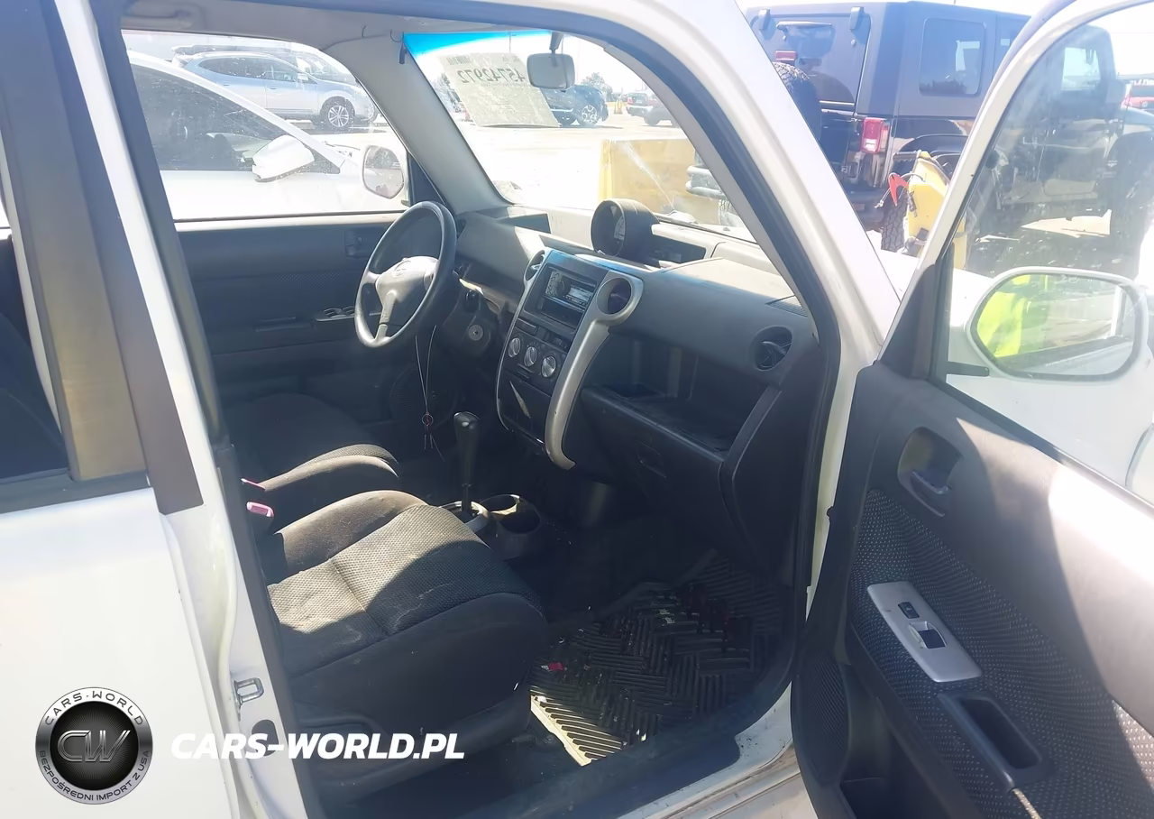 2005 Toyota Scion Xb VIN:JTLKT324650192019 - 5