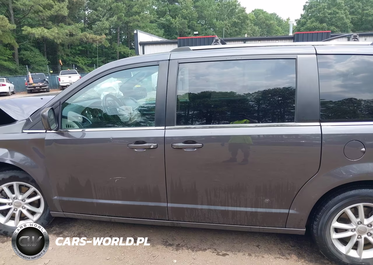 2020 Dodge Grand Caravan Sxt VIN:2C4RDGCG9LR194096 - 14
