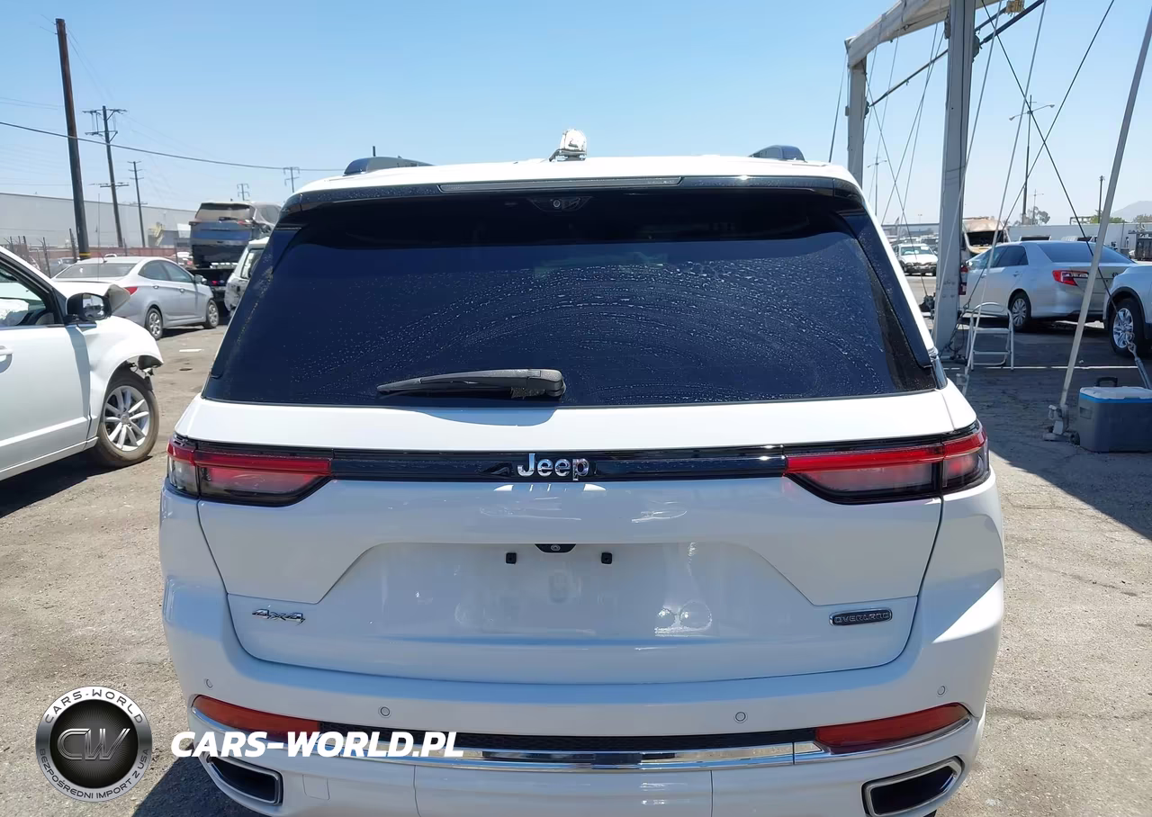 2022 Jeep Grand Cherokee Overland 4X4 VIN:1C4RJHDG5N8564696 - 16