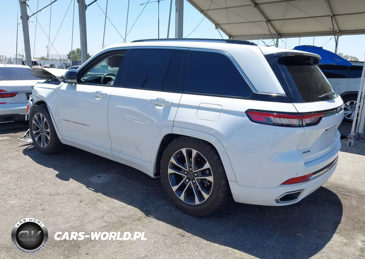 2022 Jeep Grand Cherokee Overland 4X4 VIN:1C4RJHDG5N8564696 - 3