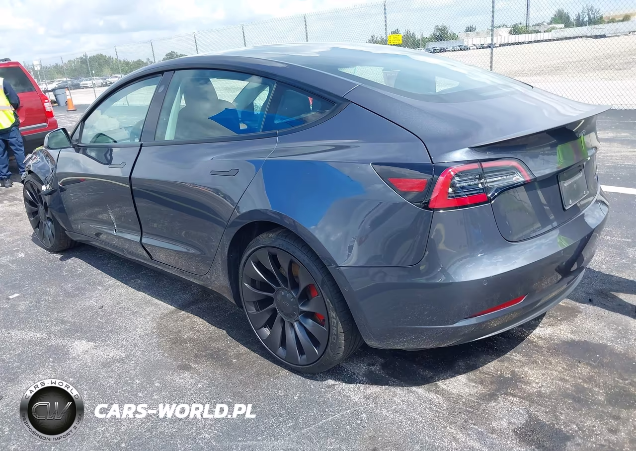 2022 Tesla Model 3 Performance Dual Motor All-Wheel Drive VIN:5YJ3E1EC2NF104182 - 3