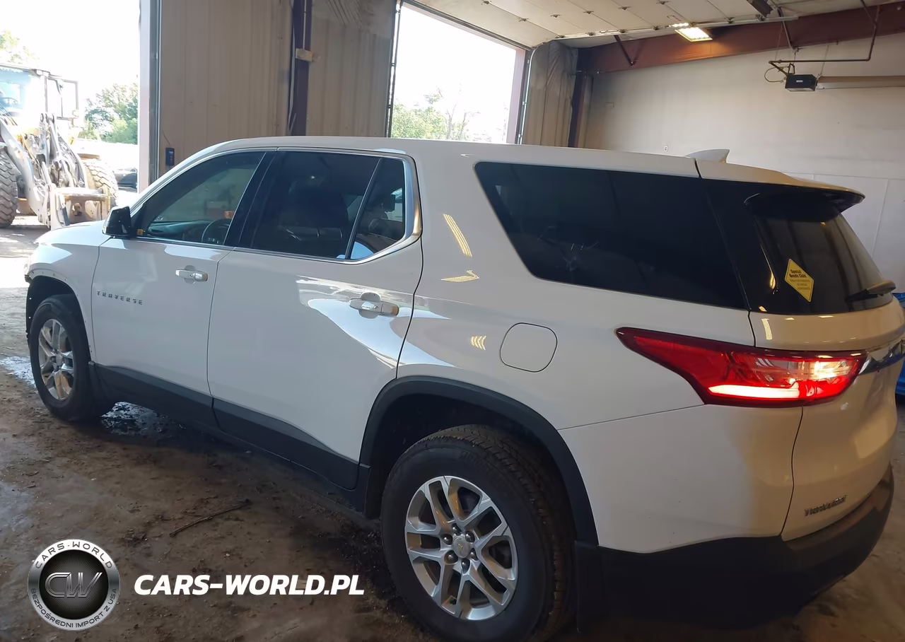 2020 Chevrolet Traverse Fwd Ls VIN:1GNERFKW2LJ112367 - 3